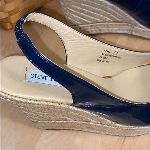 steve madden leather bow wedges - Picture 3 of 7